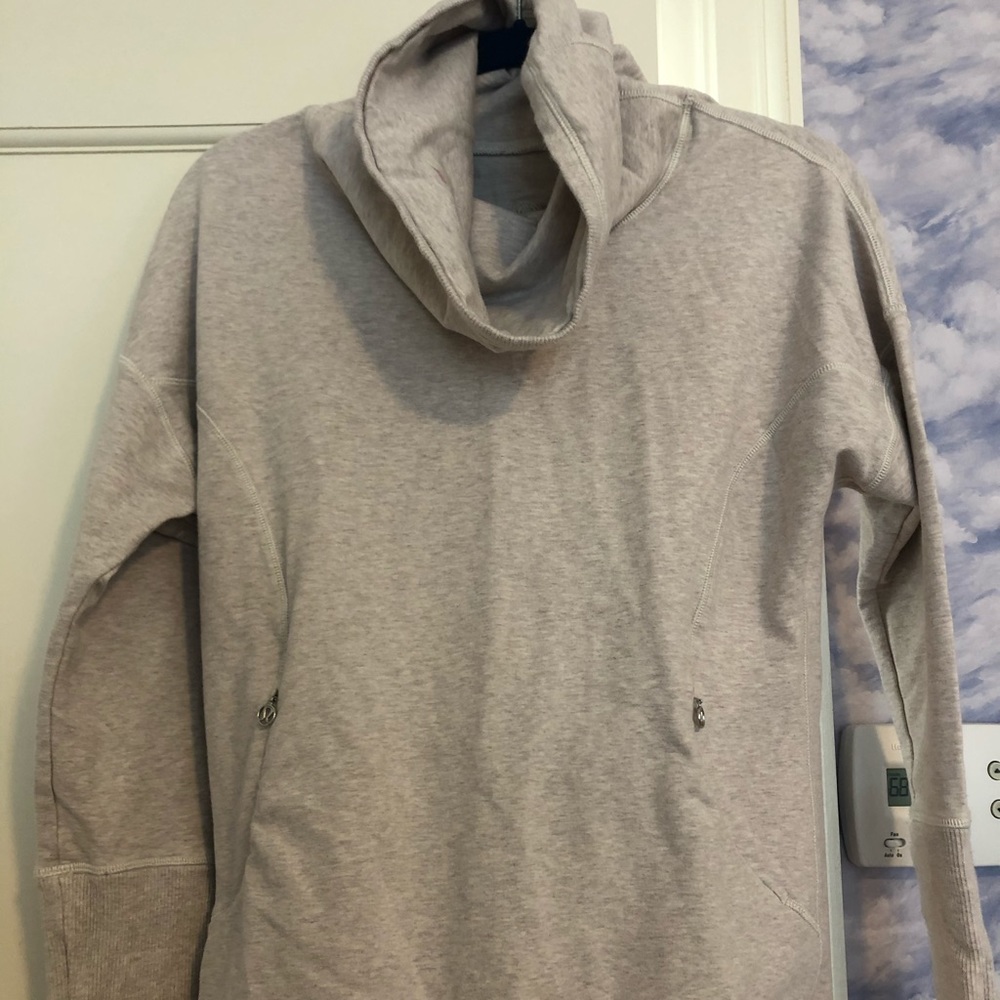 Lulu Lemon Pullover